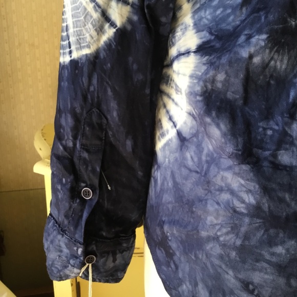 MOTHER denim blue and white tie dye button shirt S - Picture 7 of 7